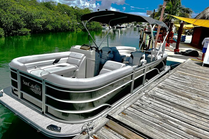 Deluxe Pontoon Boat Rental In Key West - Photo 1 of 4